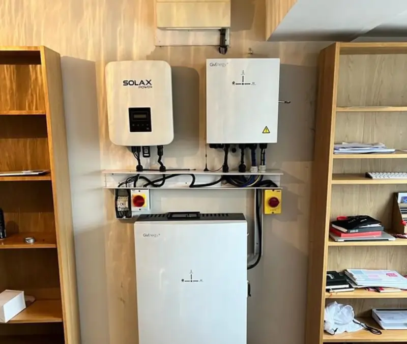 Derby Solar Panels Guide - Is Derby right for solar Roof suitability and expected yield